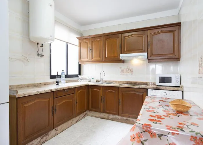 Live Cruz Guigou Apartment